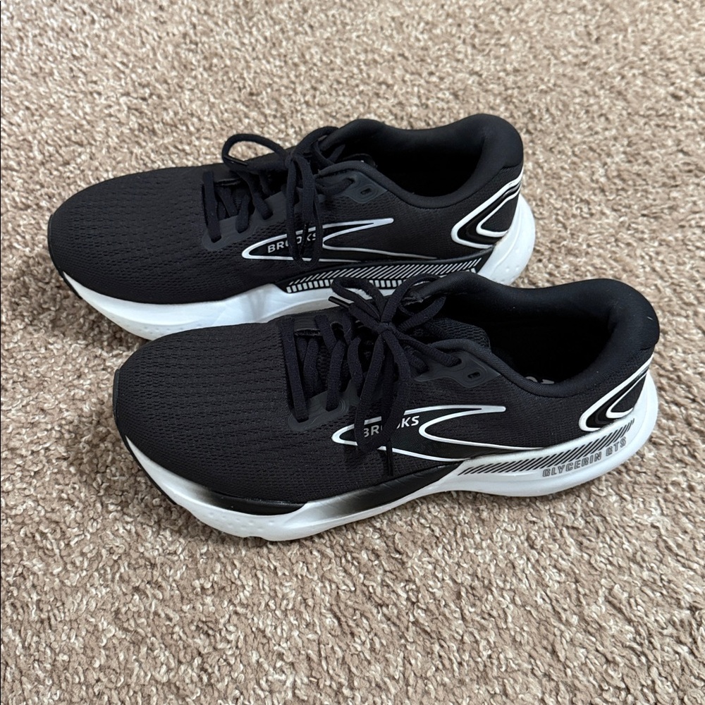 WOMEN'S BROOKS GLYCERIN GTS 21 RUNNING SHOES